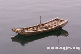 梦见小船在平静的水面上是什么意思梦到小船在平静的水面上好不好