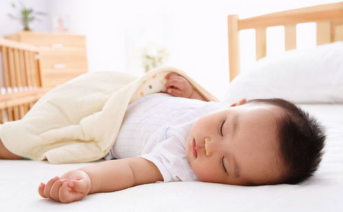 四岁幼儿晚上睡觉磨牙是什么原因导致的（四岁小孩晚上睡觉老是磨牙是什么原因）