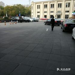 江阴市图书馆停车免费吗(江阴市政府附近免费停车场)