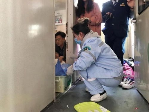 停靠5分钟！列车行至广西梧州南站，一名孕妇突然临盆，工作人员接力救助！