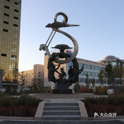 德令哈有什么景点(青海德令哈市免费停车场)