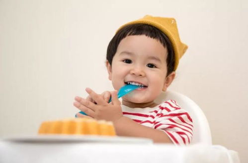 一口奶差点要了孩子的命 医生 辅食没吃好,吃好辅食要注意3点