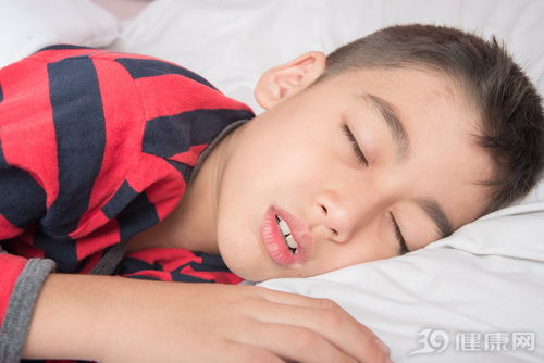 四岁孩子入睡比较困难，睡眠时间短怎么办(4岁小孩儿入睡困难)