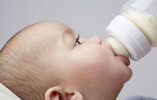 母乳不足如何混合喂养,母乳不够应该怎么混合喂养,奶水不够如何混合喂养 