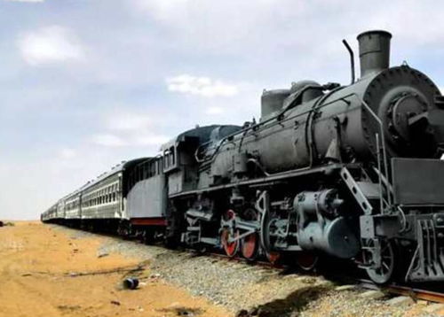 河南小镇保留蒸汽火车,成为热门旅游景点,网友 没见过