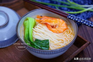 为何早餐不建议吃面(为何早餐不建议吃面食)