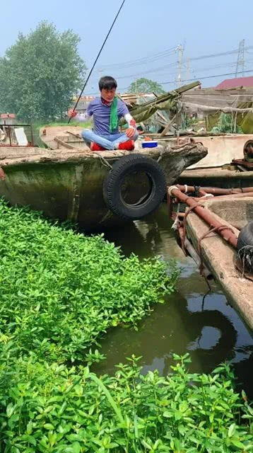 什么样的天气都不能阻挡钓鱼,钓鱼真的太舒服了 